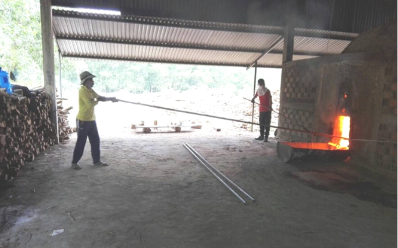 Nhà máy sản xuất than trắng